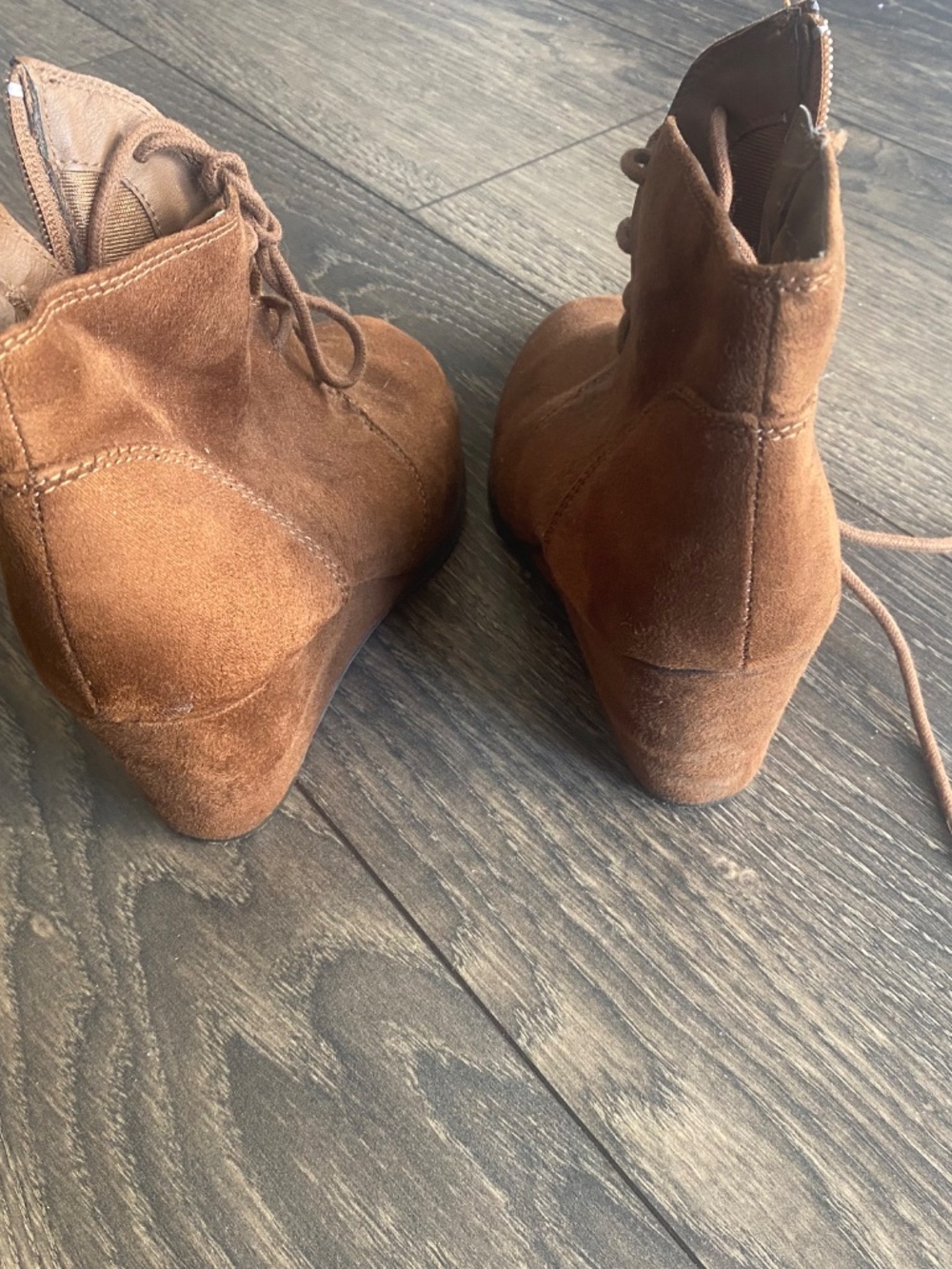 Suede bootie - Picture 3 of 6